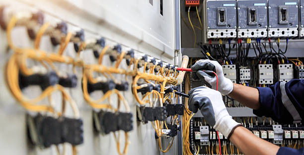 Professional Electrician technician working in Northampton, PA